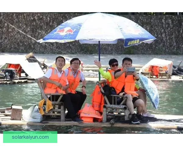 球员训练趣闻：欢乐时刻和默契配合让球队氛围持续升温